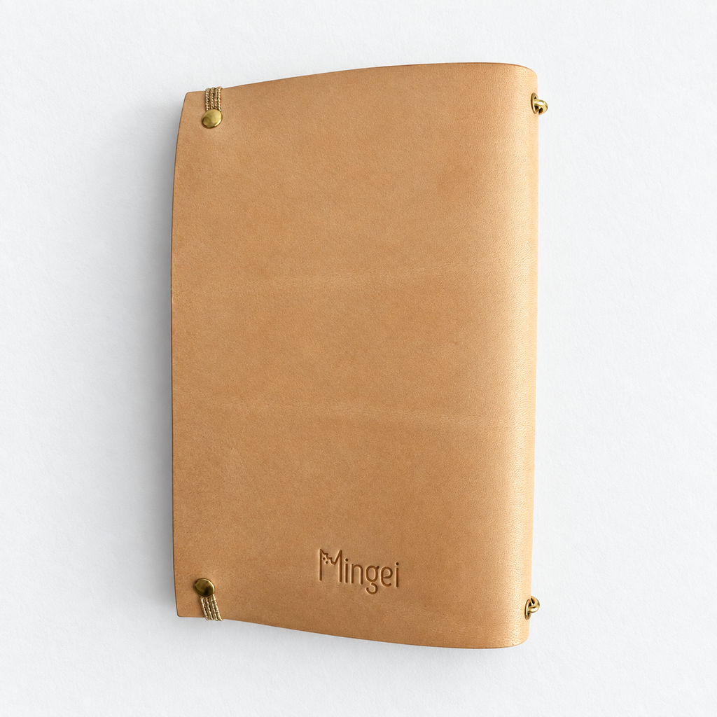 Carnet Armérie en cuir naturel, de dos